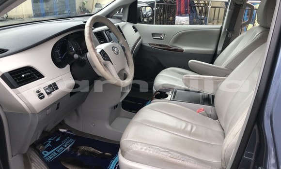 Acheter Occasion Voiture Toyota Sienna Noir à Lagos, État de Lagos Acheter Occasion Voiture Toyota Sienna Noir à Lagos, État de Lagos