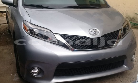 Acheter Occasion Voiture Toyota Sienna Gris à Lagos, État de Lagos Acheter Occasion Voiture Toyota Sienna Gris à Lagos, État de Lagos
