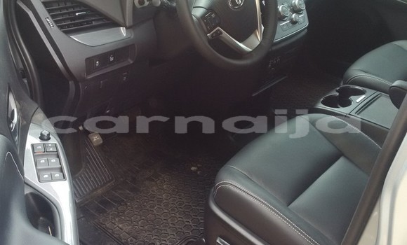 Acheter Occasion Voiture Toyota Sienna Gris à Lagos, État de Lagos Acheter Occasion Voiture Toyota Sienna Gris à Lagos, État de Lagos