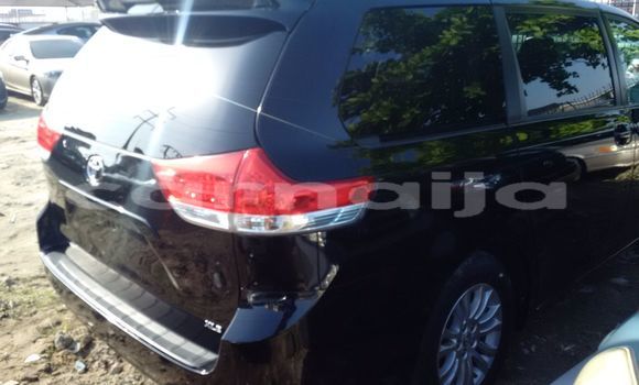 Acheter Occasion Voiture Toyota Sienna Noir à Lagos, État de Lagos Acheter Occasion Voiture Toyota Sienna Noir à Lagos, État de Lagos