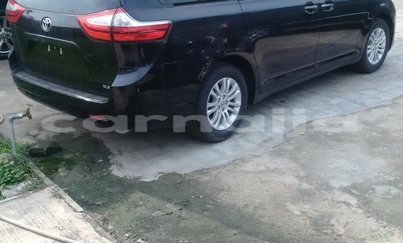 Acheter Occasion Voiture Toyota Sienna Noir à Lagos, État de Lagos Acheter Occasion Voiture Toyota Sienna Noir à Lagos, État de Lagos