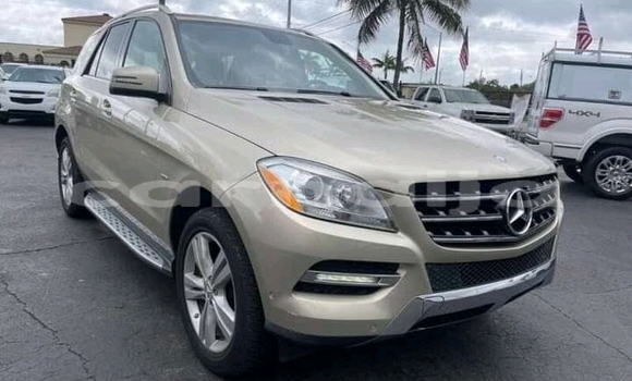 Buy New Mercedes-Benz ML–Class Silver Car in Lagos in Lagos State Buy New Mercedes-Benz ML–Class Silver Car in Lagos in Lagos State