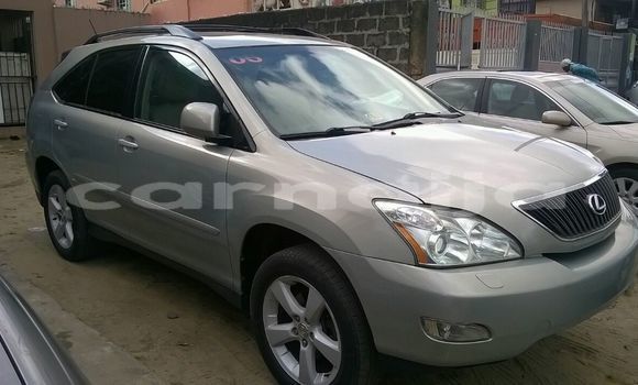 Acheter Occasion Voiture Lexus RX 330 Beige à Benin City, Edo