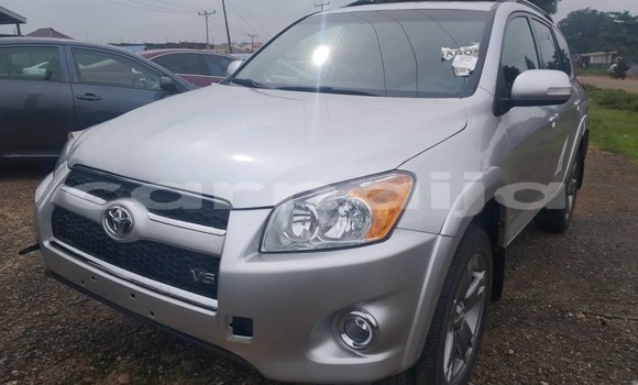 Acheter Occasion Voiture Toyota RAV4 Gris à Lagos, État de Lagos Acheter Occasion Voiture Toyota RAV4 Gris à Lagos, État de Lagos