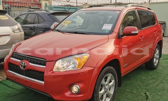 Acheter Occasion Voiture Toyota RAV4 Rouge à Lagos, État de Lagos Acheter Occasion Voiture Toyota RAV4 Rouge à Lagos, État de Lagos