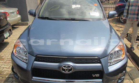 Acheter Occasion Voiture Toyota RAV4 Beige à Lagos, État de Lagos Acheter Occasion Voiture Toyota RAV4 Beige à Lagos, État de Lagos