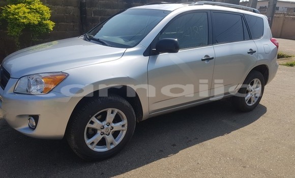 Acheter Occasion Voiture Toyota RAV4 Gris à Lagos, État de Lagos Acheter Occasion Voiture Toyota RAV4 Gris à Lagos, État de Lagos
