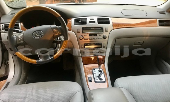 Buy Used Lexus ES Silver Car in Onitsha in Anambra State Buy Used Lexus ES Silver Car in Onitsha in Anambra State