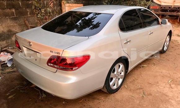 Buy Used Lexus ES Silver Car in Onitsha in Anambra State Buy Used Lexus ES Silver Car in Onitsha in Anambra State