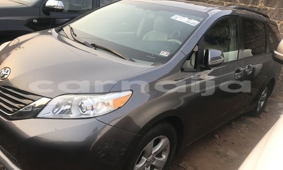 Buy Used Toyota Sienna Other Car in Lagos in Lagos State