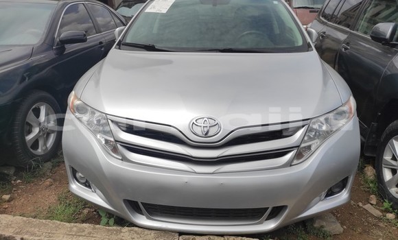 Buy Used Toyota Venza Silver Car in Abeokuta in Ogun State