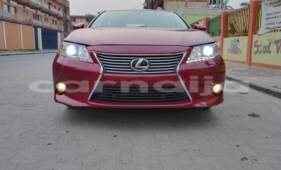 Acheter Occasion Voiture Lexus ES Rouge à Onitsha, État d'Anambra