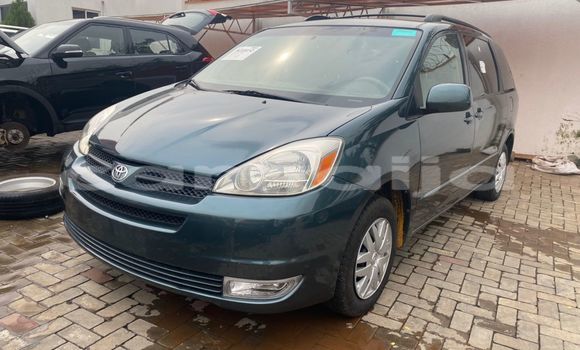 Buy Used Toyota Sienna Blue Car in Abeokuta in Ogun State Buy Used Toyota Sienna Blue Car in Abeokuta in Ogun State