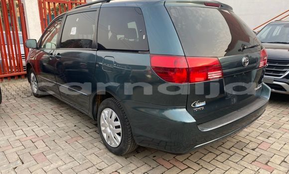 Buy Used Toyota Sienna Blue Car in Abeokuta in Ogun State Buy Used Toyota Sienna Blue Car in Abeokuta in Ogun State