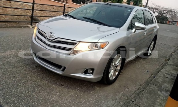 Buy Used Toyota Venza Silver Car in Abeokuta in Ogun State