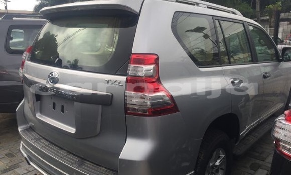 Acheter Occasion Voiture Toyota Prado Gris à Lagos, État de Lagos Acheter Occasion Voiture Toyota Prado Gris à Lagos, État de Lagos