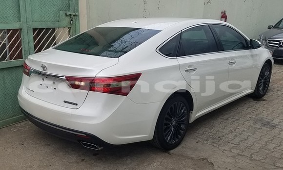 Acheter Occasion Voiture Toyota Avalon Blanc à Lagos, État de Lagos Acheter Occasion Voiture Toyota Avalon Blanc à Lagos, État de Lagos