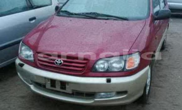 Acheter Occasion Voiture Toyota Picnic Rouge à Beau, Rivières Acheter Occasion Voiture Toyota Picnic Rouge à Beau, Rivières
