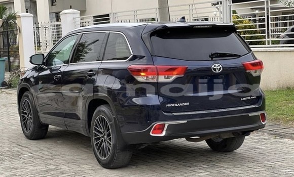 Acheter Occasion Voiture Toyota Highlander Noir à Lagos, État de Lagos Acheter Occasion Voiture Toyota Highlander Noir à Lagos, État de Lagos