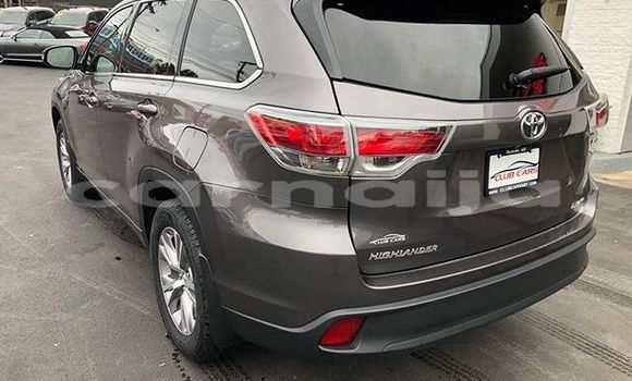 Buy Used Toyota Highlander Beige Car in Lagos in Lagos State Buy Used Toyota Highlander Beige Car in Lagos in Lagos State