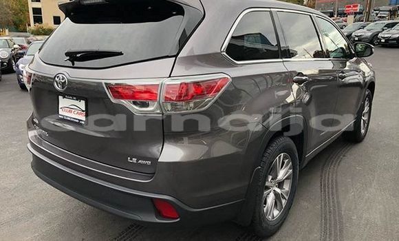 Buy Used Toyota Highlander Beige Car in Lagos in Lagos State Buy Used Toyota Highlander Beige Car in Lagos in Lagos State