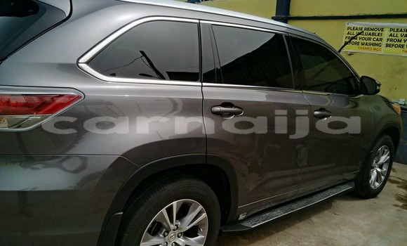 Acheter Occasion Voiture Toyota Highlander Noir à Lagos, État de Lagos Acheter Occasion Voiture Toyota Highlander Noir à Lagos, État de Lagos