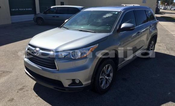 Acheter Occasion Voiture Toyota Highlander Gris à Lagos, État de Lagos Acheter Occasion Voiture Toyota Highlander Gris à Lagos, État de Lagos