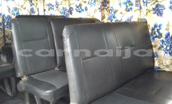 Acheter Occasion Voiture Toyota Hiace Blanc à Lagos, État de Lagos Acheter Occasion Voiture Toyota Hiace Blanc à Lagos, État de Lagos