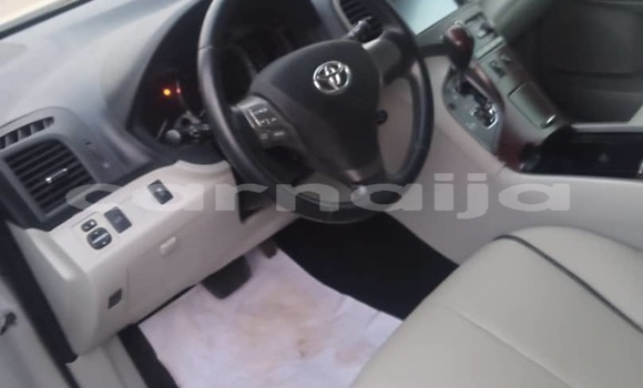 Buy Used Toyota Venza Silver Car in Lagos in Lagos State Buy Used Toyota Venza Silver Car in Lagos in Lagos State