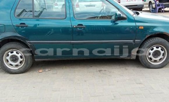Acheter Import Voiture Volkswagen Golf Vert à Daura, Katsina Acheter Import Voiture Volkswagen Golf Vert à Daura, Katsina