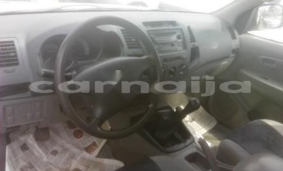 Buy Import Toyota Hilux White Car in Daura in Katsina Buy Import Toyota Hilux White Car in Daura in Katsina