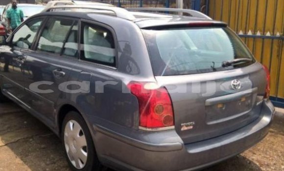 Acheter Import Voiture Toyota Avensis Gris à Babana, Niger Acheter Import Voiture Toyota Avensis Gris à Babana, Niger