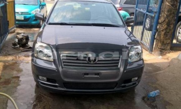 Acheter Import Voiture Toyota Avensis Gris à Babana, Niger Acheter Import Voiture Toyota Avensis Gris à Babana, Niger