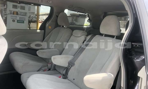 Buy New Toyota Sienna Other Car in Warri in Delta State Buy New Toyota Sienna Other Car in Warri in Delta State