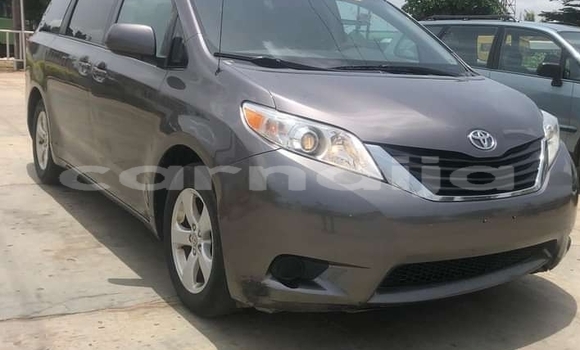 Buy New Toyota Sienna Other Car in Ibadan in Oyo State Buy New Toyota Sienna Other Car in Ibadan in Oyo State