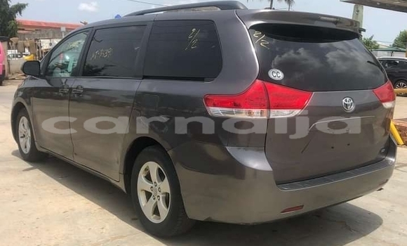 Acheter Neuf Voiture Toyota Sienna Autre à Abakaliki, État d'Ebonyi