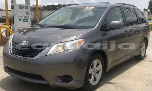 Acheter Neuf Voiture Toyota Sienna Autre à Abakaliki, État d'Ebonyi Acheter Neuf Voiture Toyota Sienna Autre à Abakaliki, État d'Ebonyi