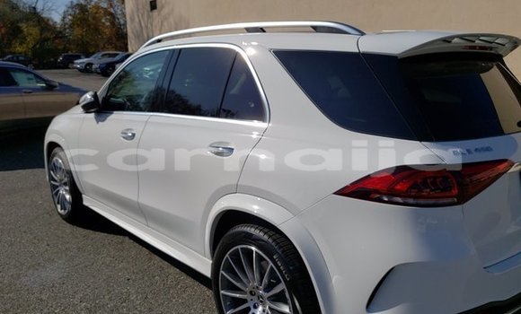 Acheter Neuf Voiture Mercedes-Benz GLC Blanc à Bénin, Edo