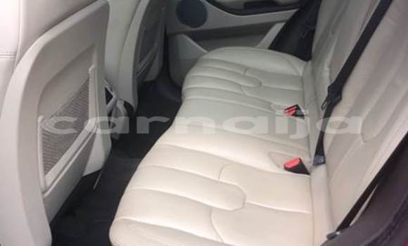 Acheter Import Voiture Land Rover Range Rover Evoque Rouge à Abak, État d'Akwa Ibom Acheter Import Voiture Land Rover Range Rover Evoque Rouge à Abak, État d'Akwa Ibom