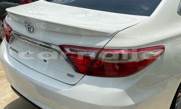 Acheter Occasion Voiture Toyota Camry Blanc à Lagos, État de Lagos Acheter Occasion Voiture Toyota Camry Blanc à Lagos, État de Lagos