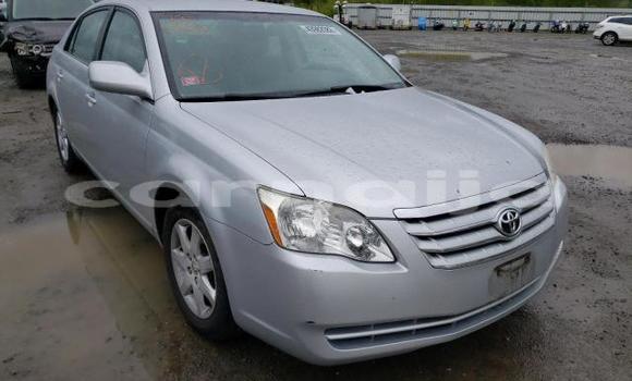 Buy New Toyota Avalon Silver Car in Abeokuta in Ogun State