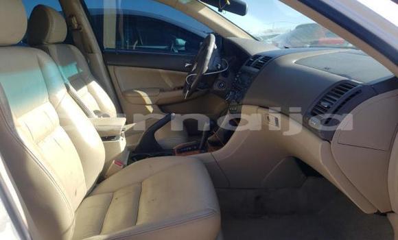 Acheter Neuf Voiture Honda Accord Blanc à Lagos, État de Lagos Acheter Neuf Voiture Honda Accord Blanc à Lagos, État de Lagos