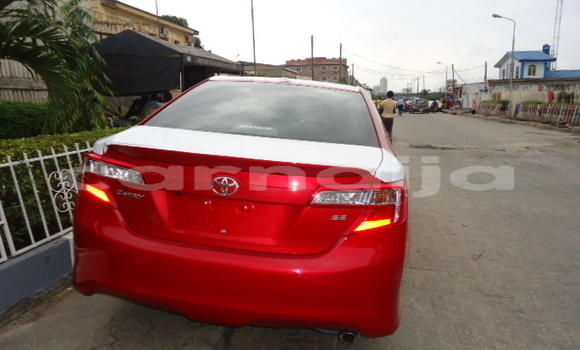 Acheter Occasion Voiture Toyota Camry Rouge à Lagos, État de Lagos Acheter Occasion Voiture Toyota Camry Rouge à Lagos, État de Lagos