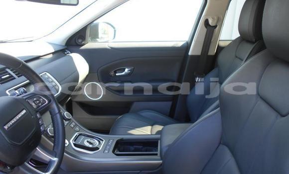 Acheter Import Voiture Land Rover Range Rover Evoque Blanc à Mushin, État de Lagos Acheter Import Voiture Land Rover Range Rover Evoque Blanc à Mushin, État de Lagos