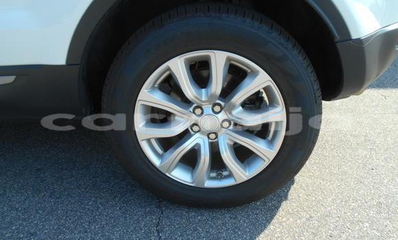 Acheter Import Voiture Land Rover Range Rover Evoque Blanc à Mushin, État de Lagos Acheter Import Voiture Land Rover Range Rover Evoque Blanc à Mushin, État de Lagos