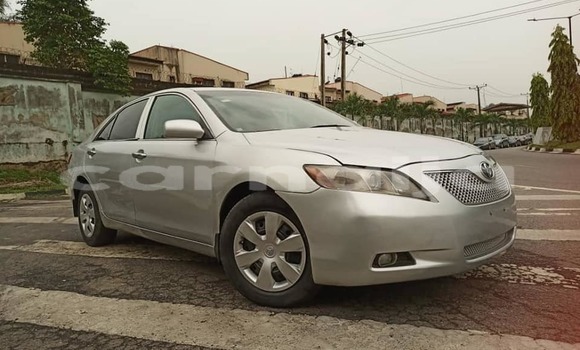 Acheter Occasion Voiture Toyota Camry Gris à Ikeja, État de Lagos Acheter Occasion Voiture Toyota Camry Gris à Ikeja, État de Lagos