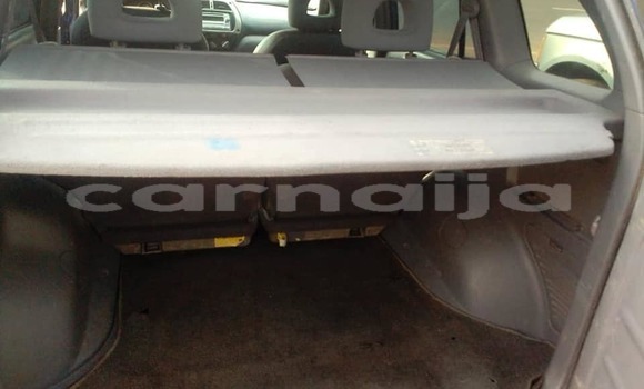 Acheter Occasion Voiture Toyota RAV4 Bleu à Ejigbo, État d'Osun Acheter Occasion Voiture Toyota RAV4 Bleu à Ejigbo, État d'Osun