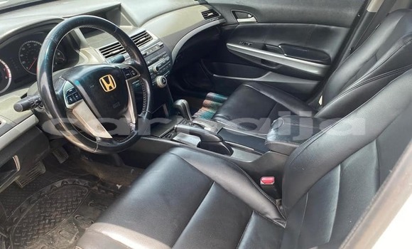 Acheter Occasion Voiture Honda Accord Blanc à Lagos, État de Lagos Acheter Occasion Voiture Honda Accord Blanc à Lagos, État de Lagos