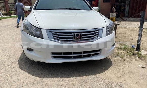 Acheter Occasion Voiture Honda Accord Blanc à Lagos, État de Lagos Acheter Occasion Voiture Honda Accord Blanc à Lagos, État de Lagos