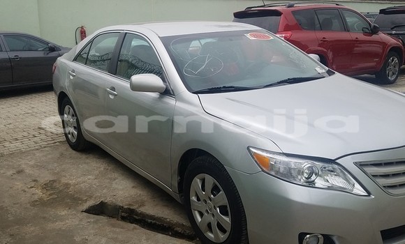 Acheter Occasion Voiture Toyota Camry Gris à Lagos, État de Lagos